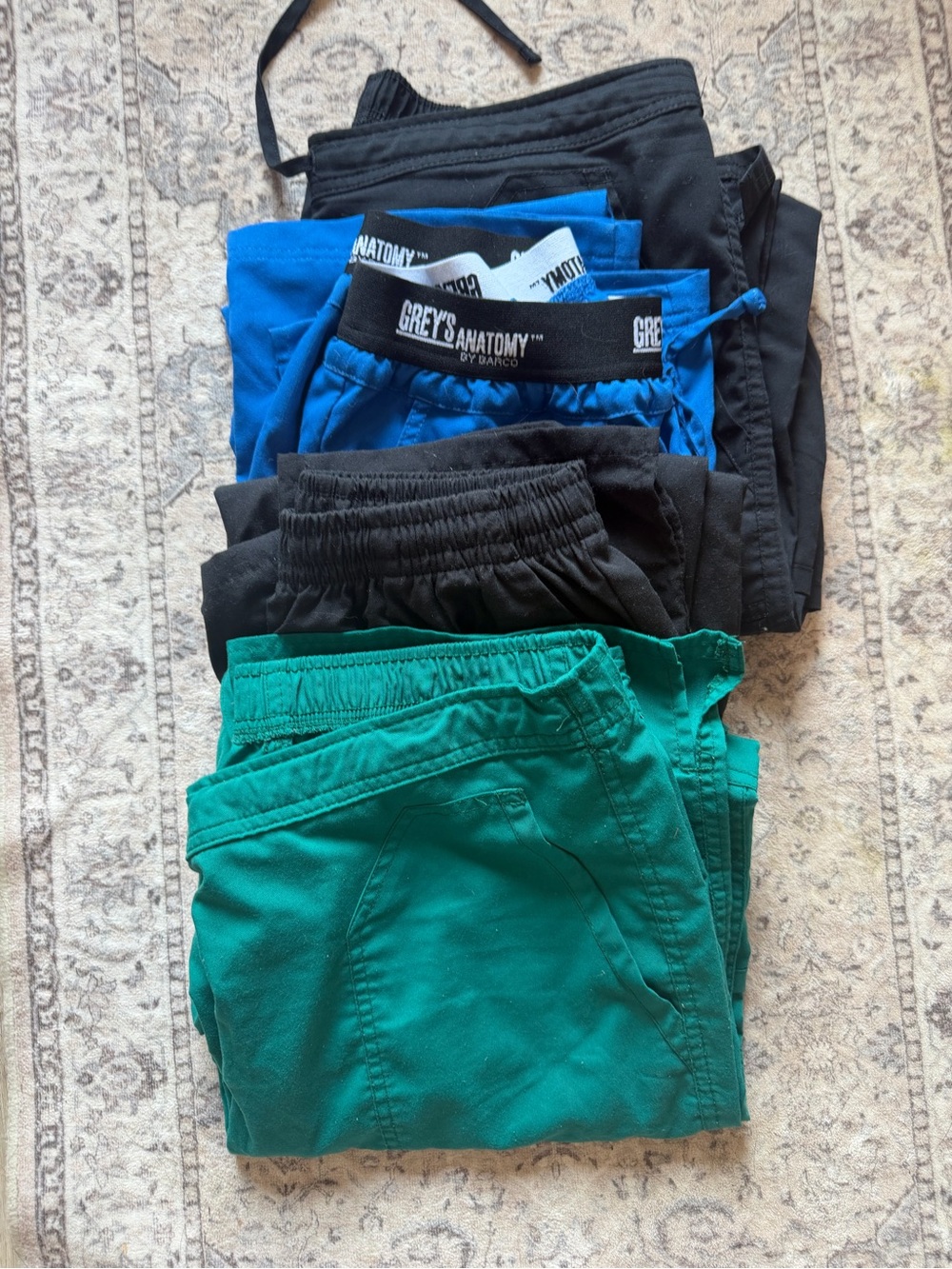 Women’s Straight-Leg Scrub Pants Bundle